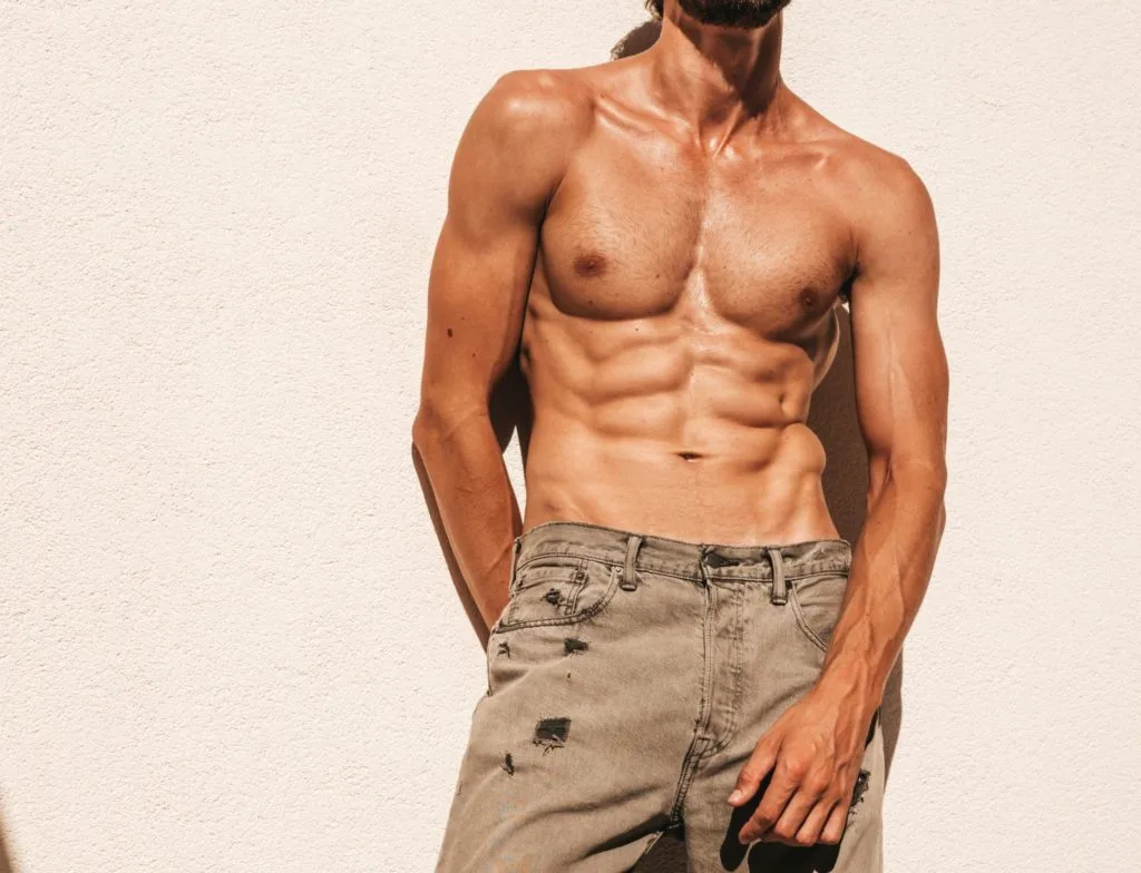 portrait sporty handsome strong man scaled e1677196522364